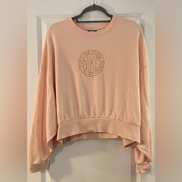 Nike Cropped Crewneck Sweatshirt Pink Sz L - Sports & fitness company - Like New - Picture 1 of 4